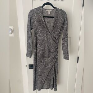 Maternity wrap dress
